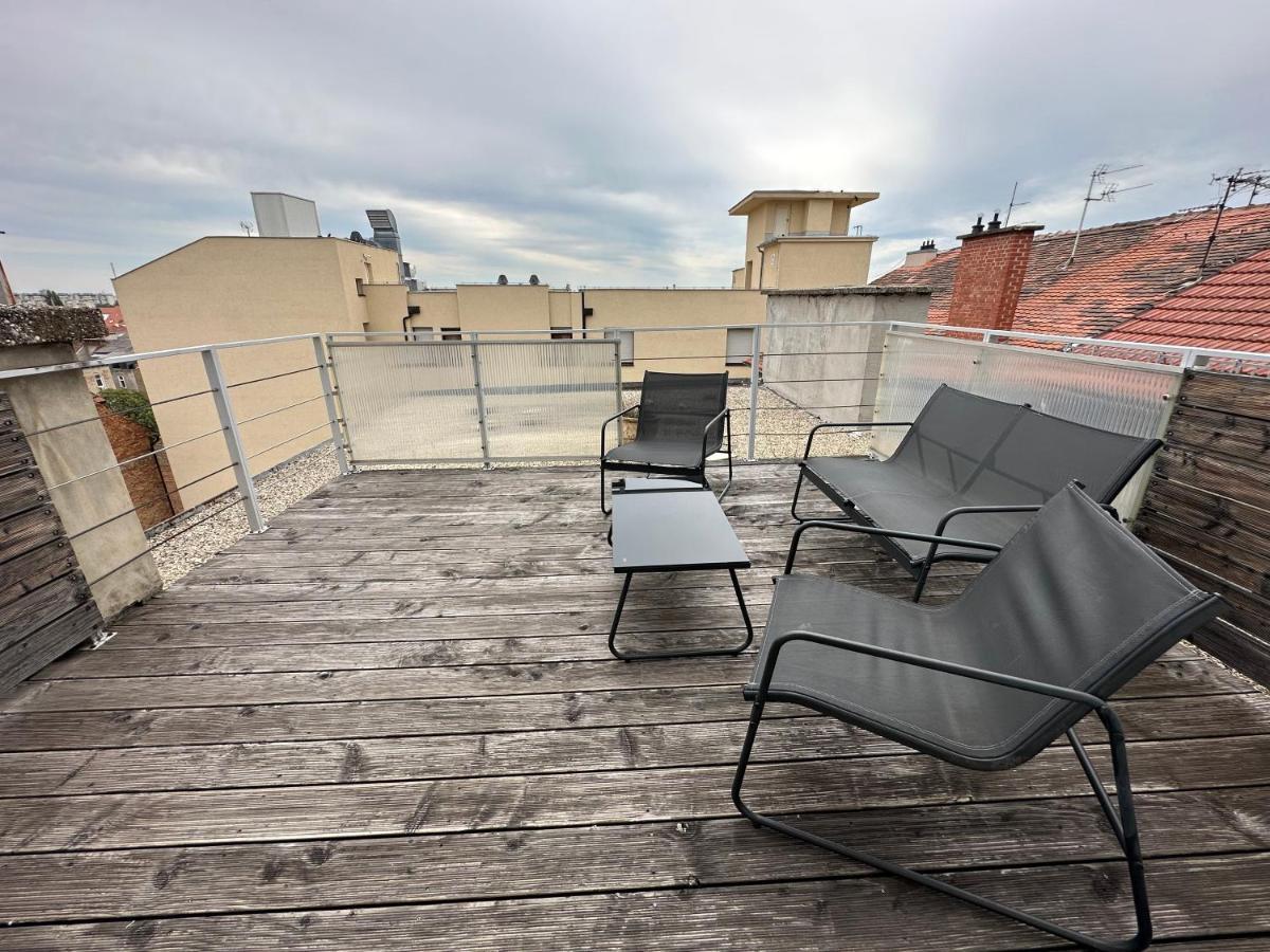 Apartment Hideaway Zagabria Esterno foto